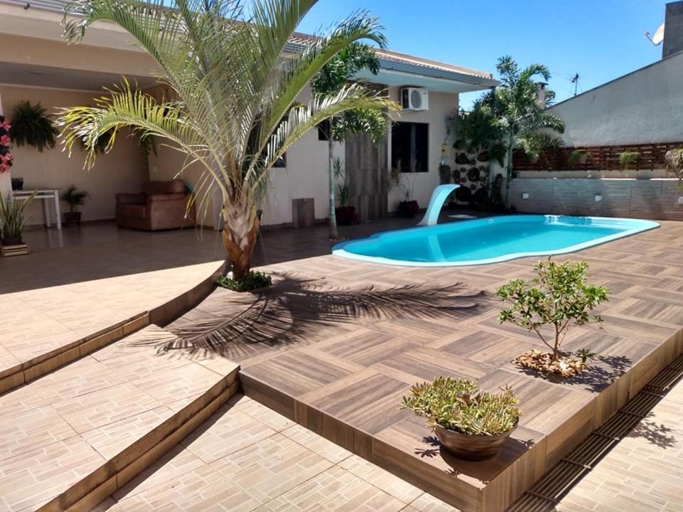 Edicula Com Um Quarto Banheiro E Piscina E Lazer Foz do Iguacu Exterior photo
